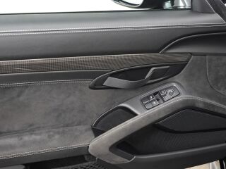 Porsche 911 GT3 RS 4.0 383кВ
