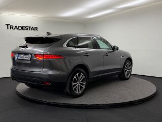 Jaguar F-Pace AWD 2.0 132кВ