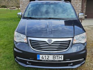 Lancia Voyager Platinum 2.8 R4 130kW