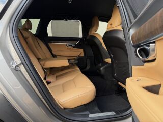 Volvo V90 Cross Country Intelli Safe Pro AWD Luxury MY22 2.0 B5 KERS MILD Kerghübriid 183kW