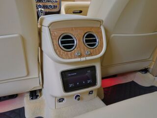 Bentley Bentayga AZURE HYBRID 250kW