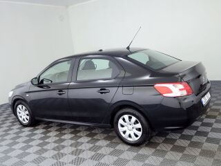 Peugeot 301 Comfort 1.2 53kW