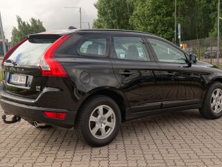 Volvo XC60 AWD 2.4 R5 120кВ