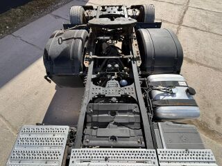 Mercedes-Benz Actros 2542 6x2 310kW