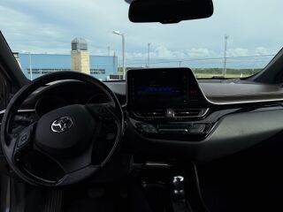 Toyota C-HR Luxury 1.2 85kW