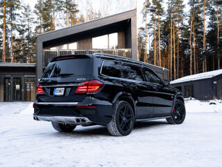 Mercedes-Benz GL 63 AMG 5.5 V8 410кВ