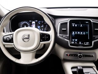 Volvo XC90 AWD Momentum Pro Mild Hybrid 2.0 183kW