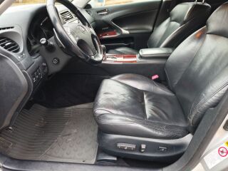 Lexus IS 250 2.5 153kW