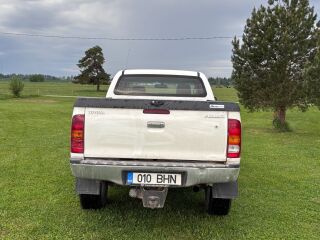 Toyota Hilux 2.5 106kW