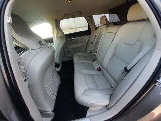 Volvo V90 Cross Country 2.0 145kW