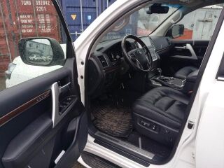Toyota Land Cruiser 4.6 227kW