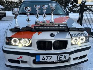 BMW 328 2.8 142kW