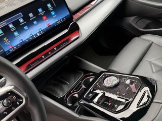 BMW i5 xDrive40 M-Sportpakett Pro 290кВ