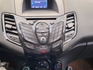 Ford Fiesta titanium 1.0 59kW