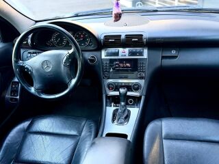 Mercedes-Benz C 240 Avantgarde 4Matic 2.6 125kW
