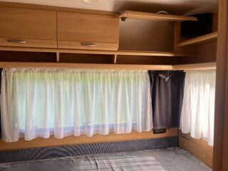 Dethleffs 430DB Camper