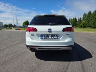 Volkswagen Golf 2.0 135кВ