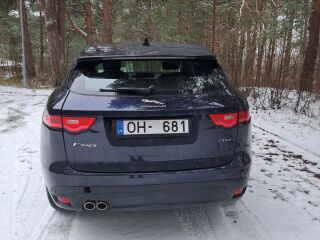 Jaguar F-Pace 2.0 132kW
