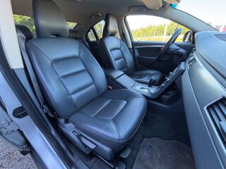 Volvo S80 Momentum 2.4 D5 120кВ