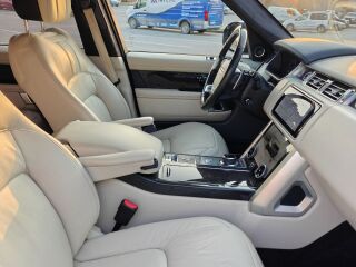 Land Rover Range Rover SDV8 AUTOBIOGRAPHY 4.4 V8 250kW