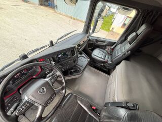 Scania R650 6x2 + RETARDER + PTO + DOUBLE BOOGIE + CRANE  478kW