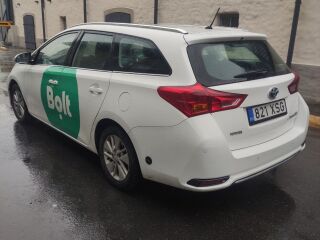 Toyota Auris 1.8 73kW