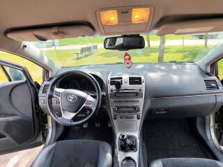 Toyota Avensis 2.0 114kW