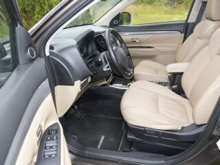 Mitsubishi Outlander Instyle Pluss 4WD 2.0 110kW