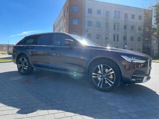 Volvo V90 Cross Country 2.0 140kW