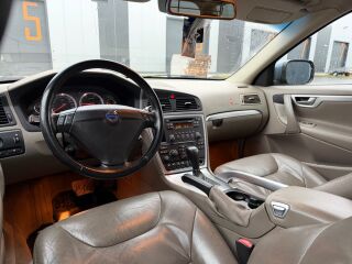 Volvo XC70 Summum Facelift 2.4 136kW