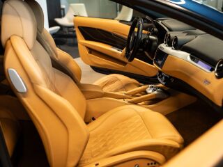 Ferrari FF 6.3 V12 485kW