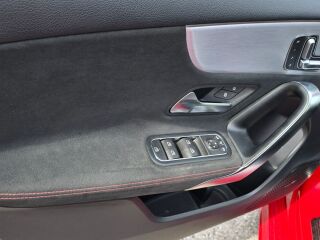 Mercedes-Benz A 200 1.3 120kW