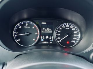 Mitsubishi Outlander Executive 4x4 7k 2.3 R4 TDi 110кВ
