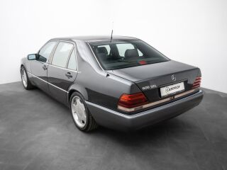 Mercedes-Benz S 600 SEL V12 6.0 300kW