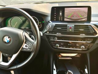 BMW X4 xDrive30i 2.0 185kW