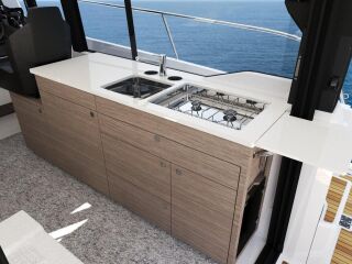 Jeanneau Merry Fisher 1095 S2 2 x Mercury V8 Verado 300