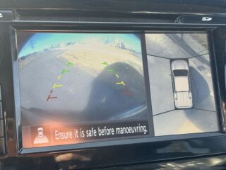 Nissan Navara Double Cab TEKNA 360 NP300 2.3 140kW