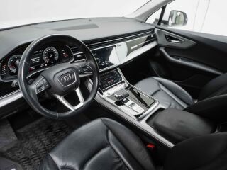 Audi Q7 50 TDI quattro M-HEV 3.0 210kW