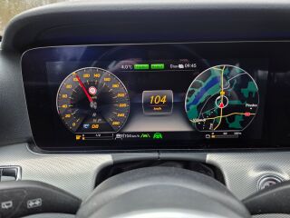 Mercedes-Benz E 300 2.0 225kW