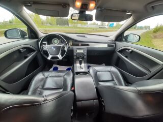 Volvo V70 D5 AWD 2.4 151kW