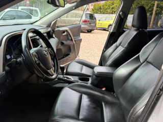 Toyota RAV4 2.2 110kW