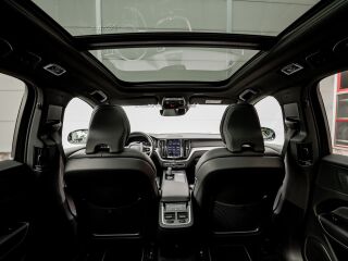 Volvo XC60 B4 AWD R-Design Mild Hybrid 2.0 145кВ
