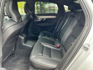 Volvo S90 T8 AWD Plug-In Hybrid 2.0 R4 288kW
