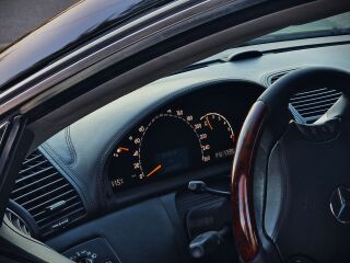 Mercedes-Benz CL 500 5.0 V8 225kW
