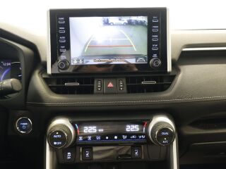 Toyota RAV4 Luxury Plus Technology Pakett 131kW
