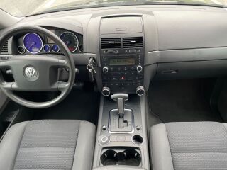 Volkswagen Touareg 2.5 128кВ