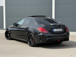 Mercedes-Benz C 63 AMG S 4.0 V8 Biturbo 375kW