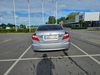 Honda Civic 1.8 104kW