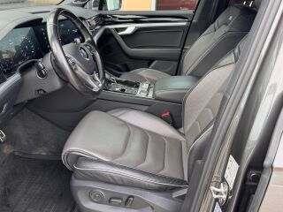 Volkswagen Touareg R-line 3.0 210kW