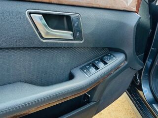Mercedes-Benz E 200 Elegance 2.1 R4 100kW